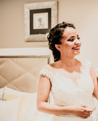 Vestido de novia con encaje