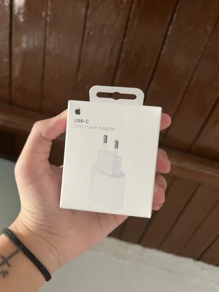 Adaptador de Corriente Apple USB-C 20W