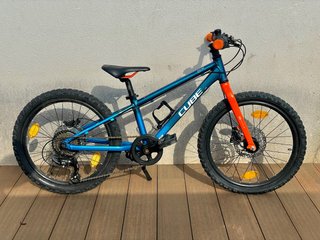 Bicicleta Infantil Cube Acid 200 Disc