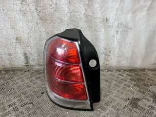 PILOTO TRASERO IZQUIERDO OPEL ZAFIRA B 13252447 140646