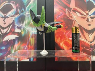 Figura de Cell (Dragon Ball)