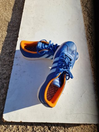 Zapatillas Adidas VL Court 2.0 Azules y Naranjas