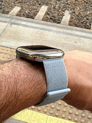 Apple Watch Series 10 46mm Titanio y zafiro LTE