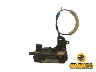 Cerradura puerta delantera derecha Opel Zafira B