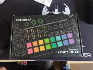 Groovebox Roland MC-101