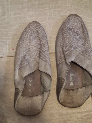 Zapatos Musse & Cloud gris