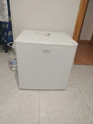 Mini nevera Cecotec GrandCooler 46L