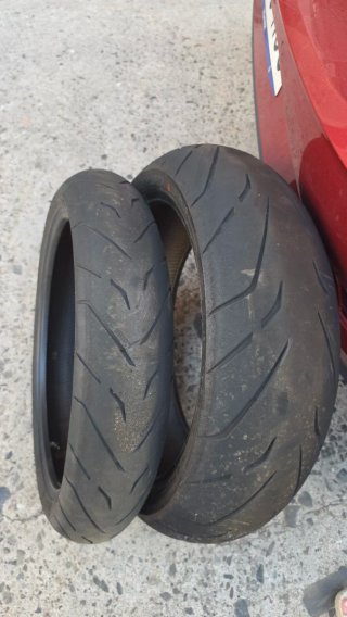 Neumáticos Dunlop Street Triple 765