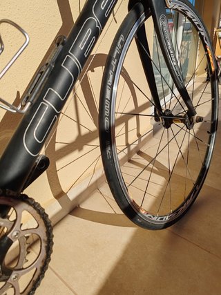 Bicicleta de Carretera Cube Agree Pro