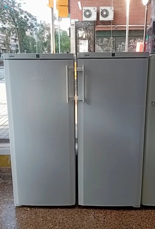 Congelatore e frigorifero Liebherr in bianco