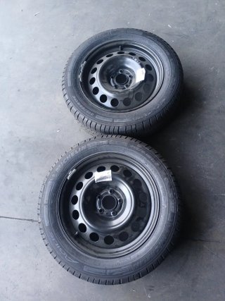 2 Neumáticos con Llanta Citroën Jumpy 215/60/17C