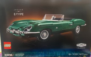 LEGO Icons Jaguar E-Type 11381