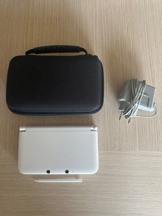 Nintendo 3DS XL bianca + giochi