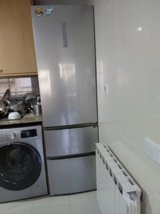 Nevera Haier con Congelador