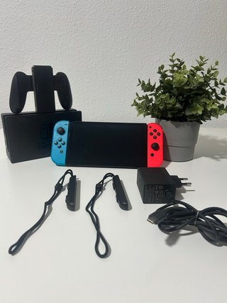 Nintendo Switch OLED con accessori
