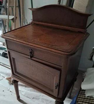 Mesilla Antigua de Madera