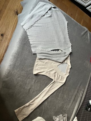 Set 2 maglie (grigia e beige)