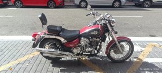Moto Daelim Daystar Roja y Negra