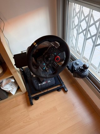 Volante Logitech para PlayStation 5