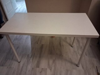 Mesa IKEA LUMMON blanca