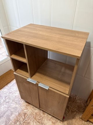 Mueble Auxiliar con Ruedas