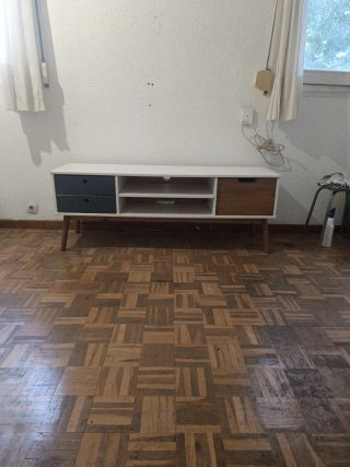 Mueble de TV de madera