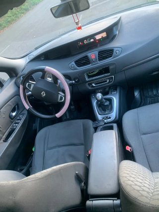 Renault Scenic 2011
