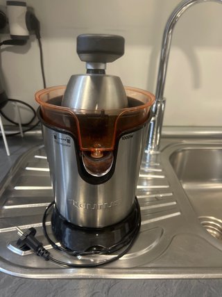 Exprimidor Eléctrico con dosificador pulpa 1000W