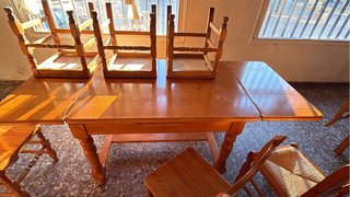 Mesa de Madera con 6 Sillas
