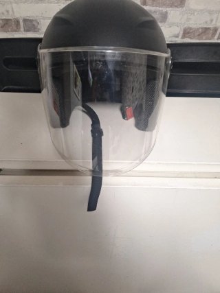 Casco para Patinete con Dos Viseras