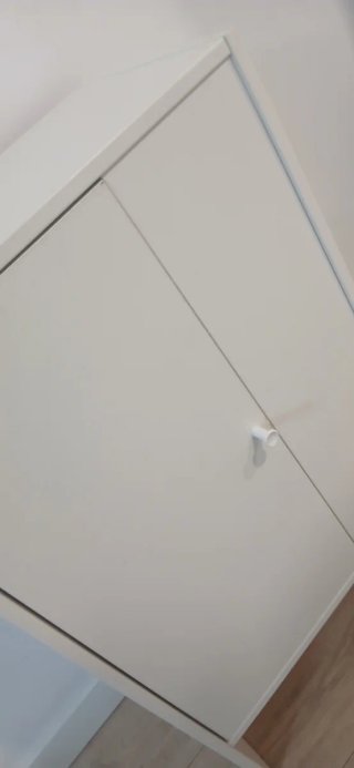 Armario pequeño blanco