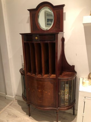 Armario para Discos Antiguo de Madera