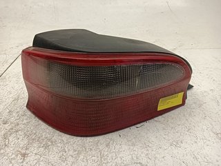 Piloto trasero izquierdo Citroen Saxo 1,0 Ltr. -