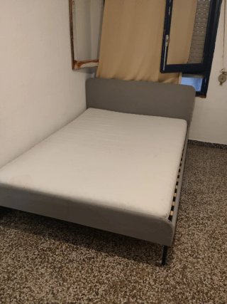 Estructura de Cama Ikea con Colchón