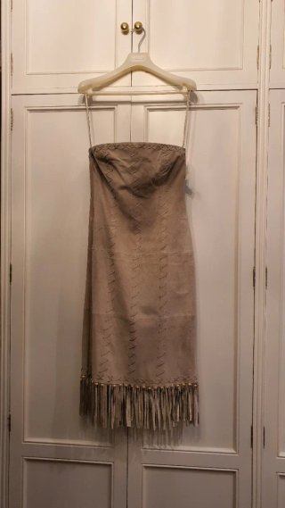 Vestido de Ante Palabra de Honor con Flecos