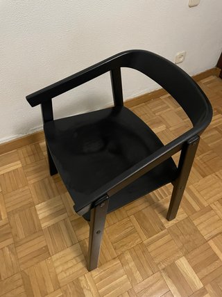 Silla de madera negra IKEA