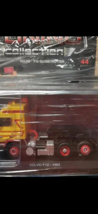 Modellino Volvo F12 Globetrotter 1982