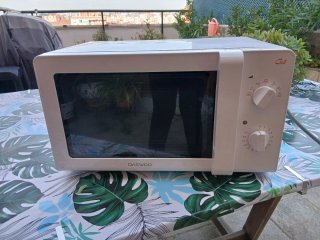 Microonde Daewoo con grill per ricambi