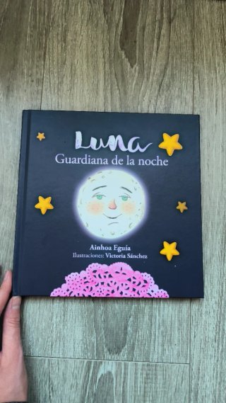 Cuento Luna Guardiana de la noche 37 páginas