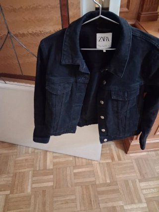 Cazadora vaquera negra Zara Talla L