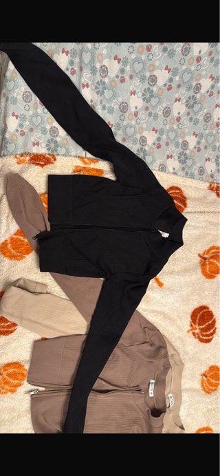 Tris di felpe corte con zip