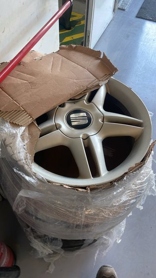 Llanta Seat León FR