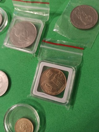 Lote de monedas y mas