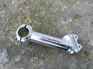 Potencia Monty para bicicleta de trial
