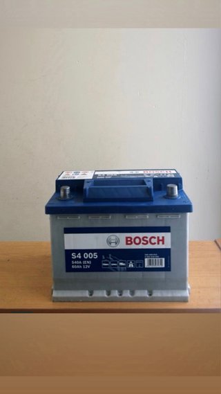 Batería Bosch 12v 60Ah 540A