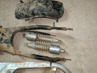 Piezas sueltas Suzuki GN 250