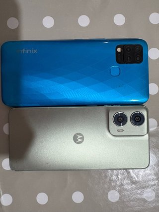 2 Teléfonos para piezas (Infinix y Motorola)