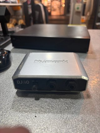 Tarjeta de Sonido Numark DJ|iO