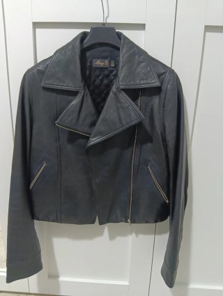 Chiodo in pelle nero