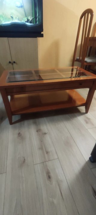 Mesa de Centro de Madera con Cristal